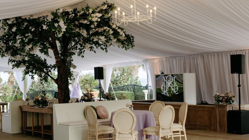 How to Create a Stunning Outdoor Wedding Ceremony